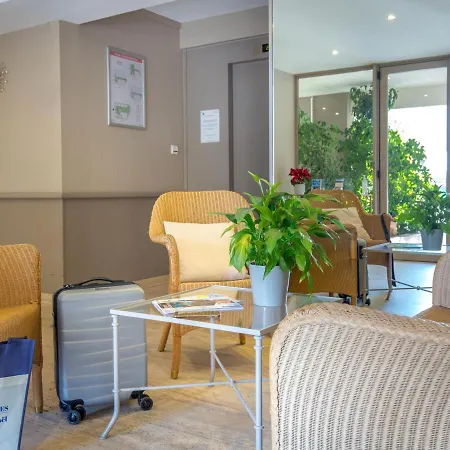 Climatisé 2/3 Pers, Balcon, à 50m De La Et 200m Du Centre-ville De Saint-raphaël - Fr-1-466a-49 Apartamento Saint-Raphaël
